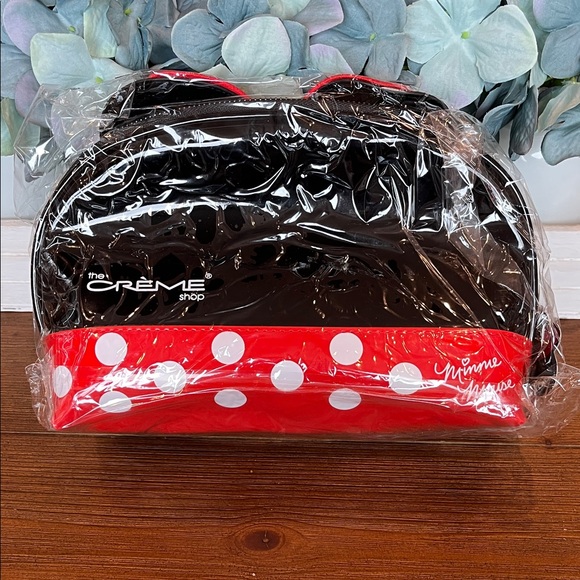 NWT Crème Shop Red Minnie Mouse Disney Done Makeup Cosmetics Travel Bag Pouch - Picture 3 of 8